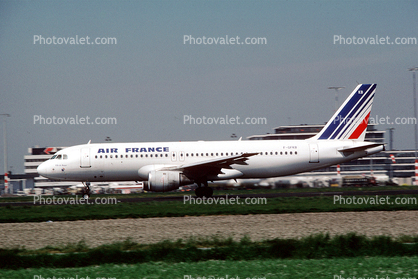 F-GFKB, Airbus A320-111 series, Air France AFR, CFM56-5B4, CFM56
