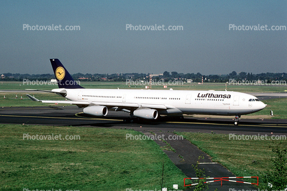 D-AIGU, Airbus A340-313X, Lufthansa, Castrop-Rauxel, A340-300 series
