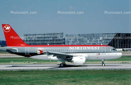Airbus A318 series, Northwest Airlines NWA