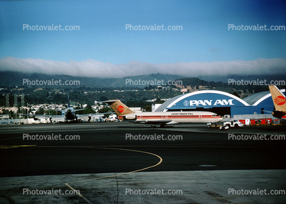 N572PE, Boeing 727-243, Continental Airlines COA, JT8D s3, JT8D, 727-200 series