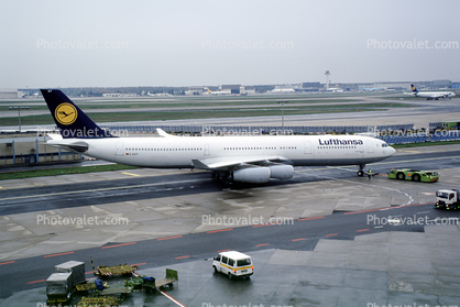 D-AIGT, A340-313X, Lufthansa, Viersen, CFM56