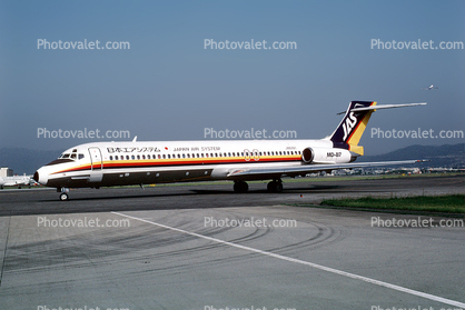 JA8281, McDonnell Douglas MD87, Japan Air System