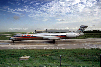 N442AA, McDonnell Douglas MD-82, American Airlines AAL, JT8D-217C, JT8D