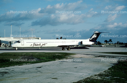EI-CBN, Private Jet, McDonnell Douglas MD-83, JT8D, JT8D-219