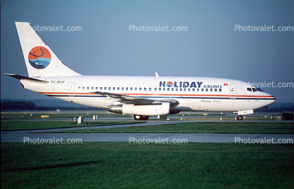 TC-RAF, Holiday Airlines, Boeing 737-217, 737-200 series