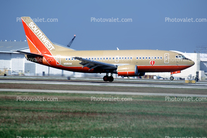 N515SW, Boeing 737-5H4, Southwest Airlines SWA, 737-500 series, CFM56