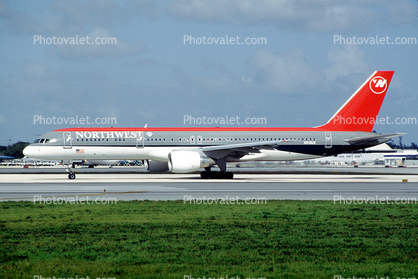 N548US, Boeing 757-251, Northwest Airlines NWA, 757-200 series, PW2037, PW2000