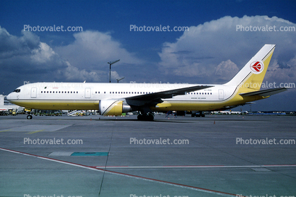 S7-RGS, Boeing 767-328ER, CF6, 767-300 series