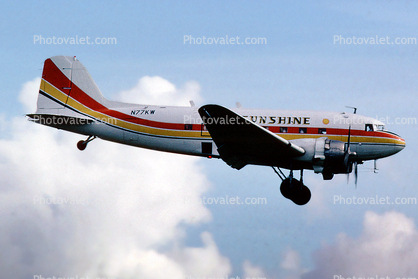 Sunshine Airlines, N77KW, Air Sunshine, Douglas C-47A-5-DK 