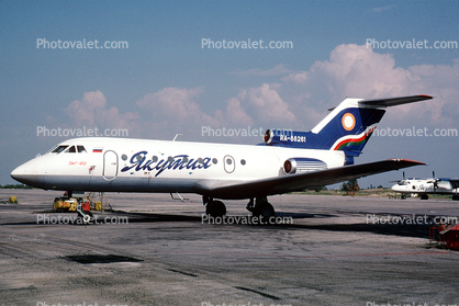 RA-88261, Samara Airlines, Yak-40