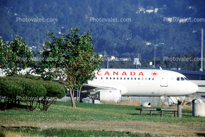 C-FKCR, Airbus A320-211, Air Canada ACA, CFM56-5A1, CFM56