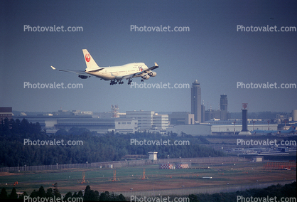 Narita International Airport, Tokyo, Japan, (NRT), Boeing 747-400, Japan Airlines JAL