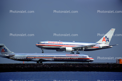 Boeing 767, Douglas DC-9, American Airlines AAL