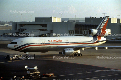 CC-CJT, McDonnell Douglas DC-10-30, LAN Chile, Valparaiso, CF6-50C2, CF6