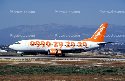 G-EZYB, Boeing 737-3M8F, easyJet EZY, 737-300 series