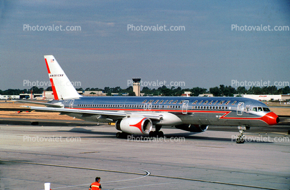 N679AN, American Airlines AAL, Boeing 757-223, Retro Colors, Legacy Colors, livery