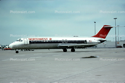 N985US, Northwest Airlines NWA, Douglas DC-9-32, JT8D