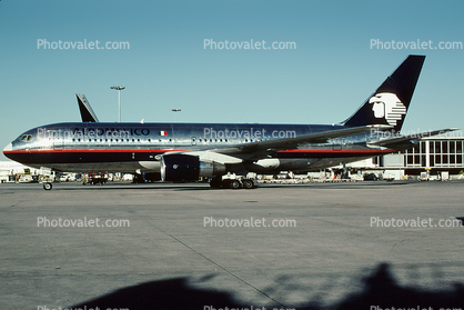 XA-TNS, Aeromexico, Boeing 767-283ER, TNS, PW4056, PW4000