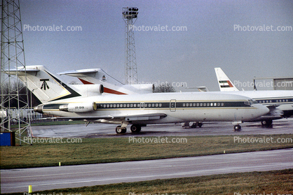 VR-BHN, Boeing 727-100, JT8D, 727-100 series