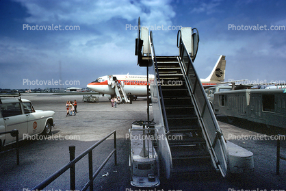 empty Steps, Continental Airlines COA, 1972, 1970s