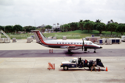 N205CA, Embraer EMB-120ER, Ft. Lauderdale International Airport, PW118, Ground Equipment