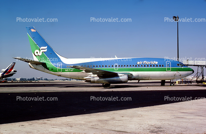 N57AF, Air Florida FLZ, Boeing 737-2T4, 737-200 series