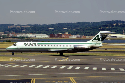 N9937, Douglas DC-9-31, Ozark Airlines, Washington National Airport, DCA