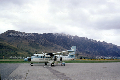 ZK-CJZ, De Havilland DHC-6-300 Twin Otter, Mount Cook Airlines, PT6A-27, PT6A, October 1972, 1970s