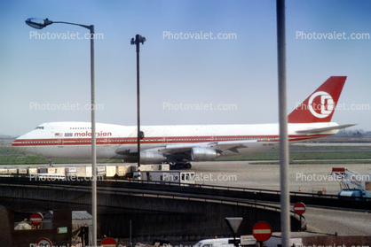 London Heathrow Airport, LHR, Boeing 747, 1982