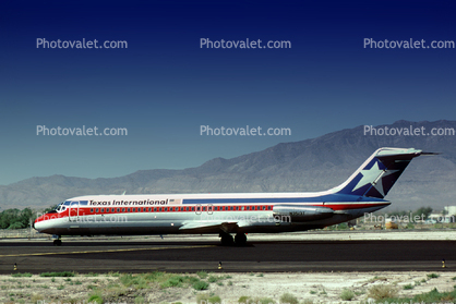 N3513T, Douglas DC-9-32, Texas International Airlines TIA, August 31 1980, JT8D-15 s3, JT8D, 1980s