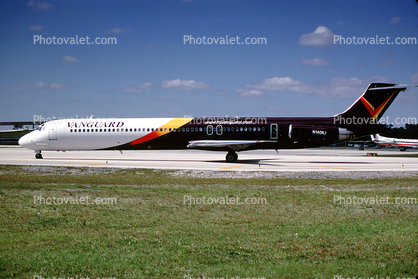 N140NJ, Vanguard, McDonnell Douglas MD-82, JT8D-217C, JT8D
