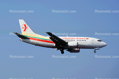 LY-AGZ, Lithuanian Airlines, Boeing 737-524, 737-500 series