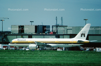 G-MONB, Monarch Airlines, Boeing 757-2T7SF, 757-200 series, RB211