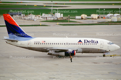 N329DL, Boeing 737-232, 737-200 series, JT8D
