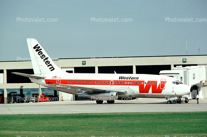 N4520W, Boeing 737-247, 737-200 series, JT8D-17A(HK3), JT8D