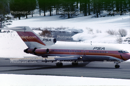 Boeing 727 landing, PSA, Lake Tahoe Airport TVL, April 1975, 1970s