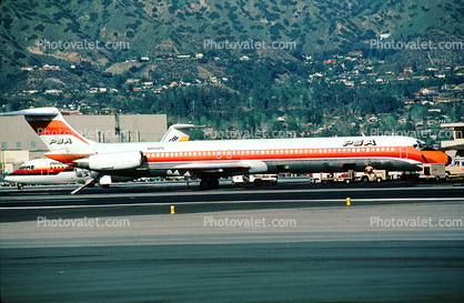 N935PS, McDonnell Douglas MD-81, March 1987, 1980s, JT8D, Smileliner