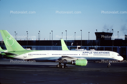 G-FCLJ, Apple Vacations, Boeing 757-2Y0, RB211-535 E4, RB211