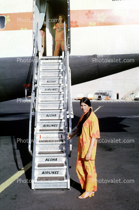 N73711, Flight Attendant, Stewardess, pantsuit, woman, Boeing 737-297, 737-200 series, airstairs, JT8D, June 1970