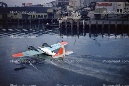 CF-10L, Docks, building, waterfront, boat
