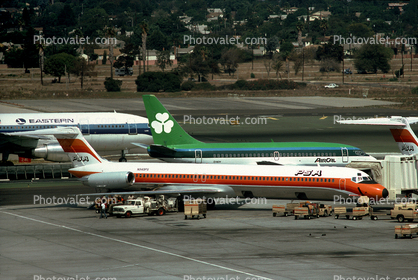 N949PS, McDonnell Douglas MD-82, Smileliner