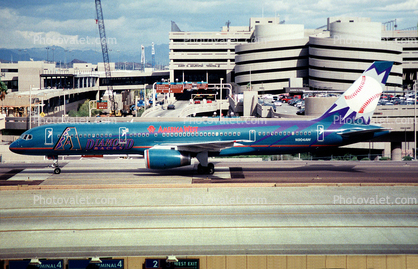 N904AW, Boeing 757-2S7, RB211