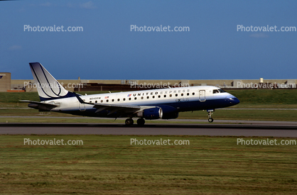 N645RW, United Express, explus, Embraer 170SE
