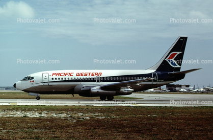 C-GGPW, Pacific Western, Boeing 737-275, 737-200 series