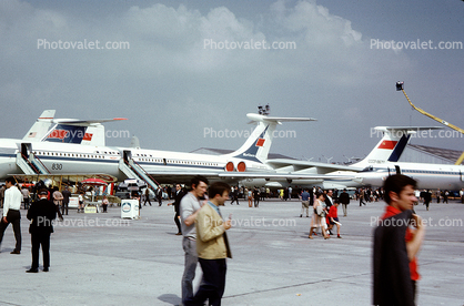 Ilyushin Il-62, Crowds, People, Paris Air Show 1971, 1970s