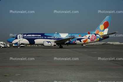 JA392K, Air Nippon, Dolphin, balloons, Boeing 737-46M, 737-400 series, CFM56-3C1, CFM56