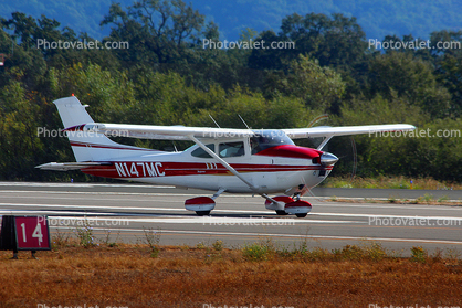 Cessna 182P, N147MC