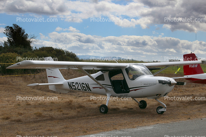 N5216N, Cessna 162