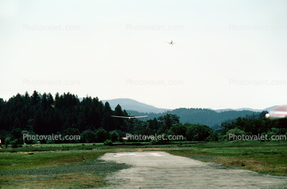 Glider take-off at Calistoga Airfield