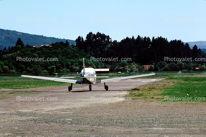 N985BY, Piper PA-28-181